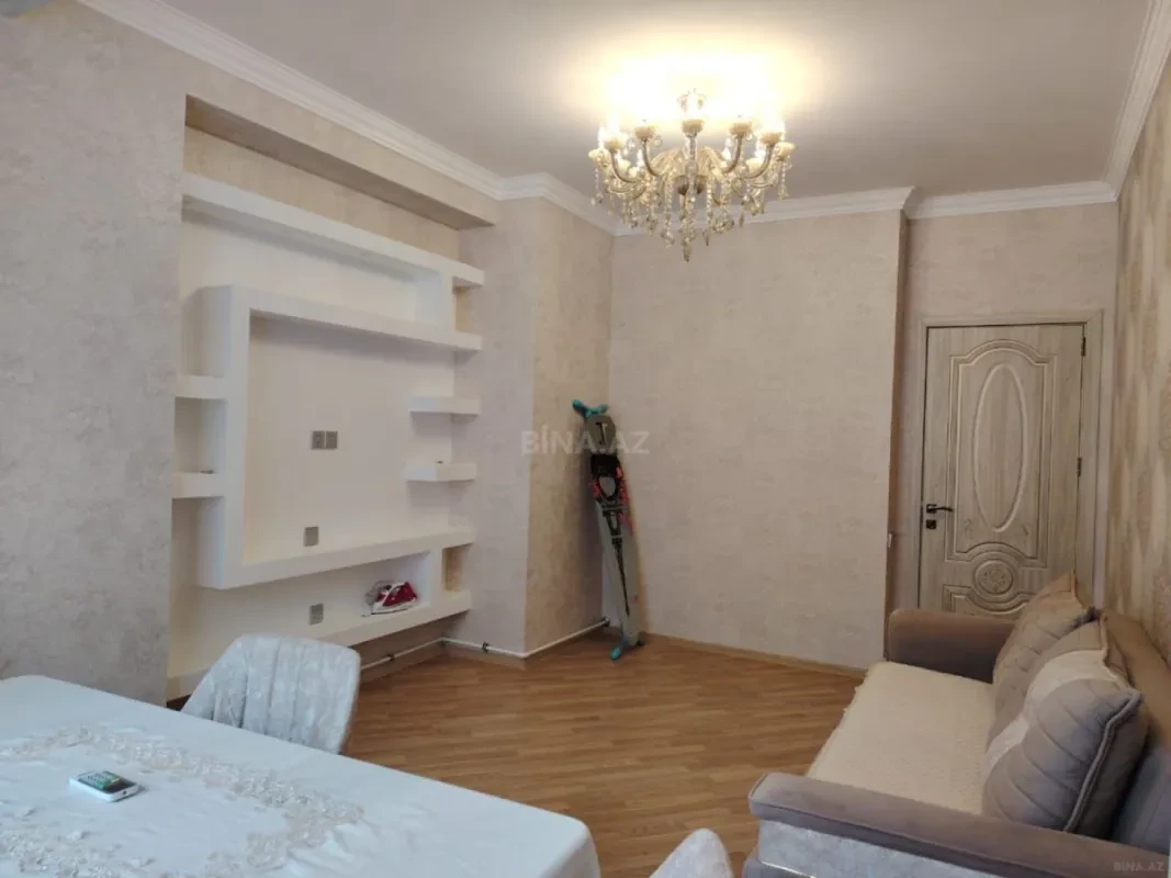 Kirayə verilir 2 otaqlı mənzil 80 m²