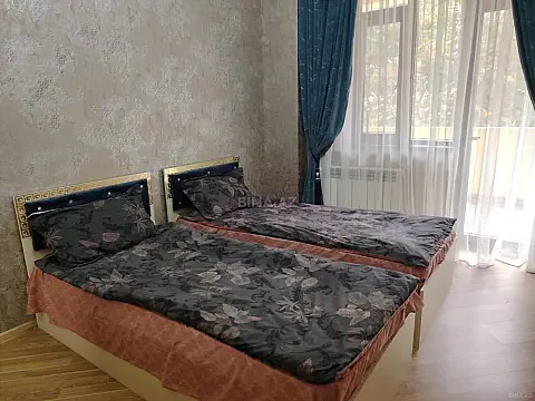 Kirayə verilir 2 otaqlı mənzil 80 m²