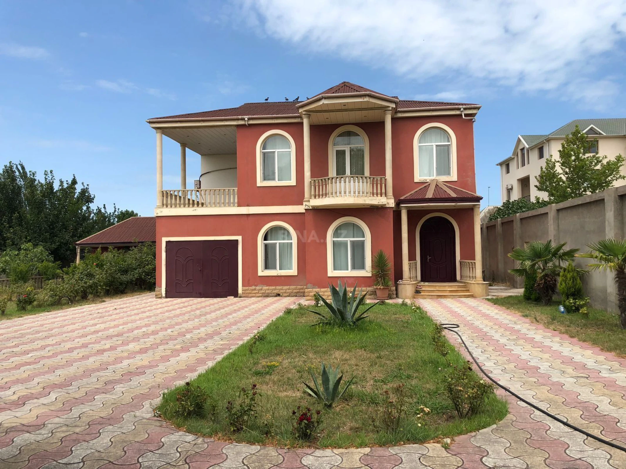Kirayə verilir 6 otaqlı həyət evi 200 m²