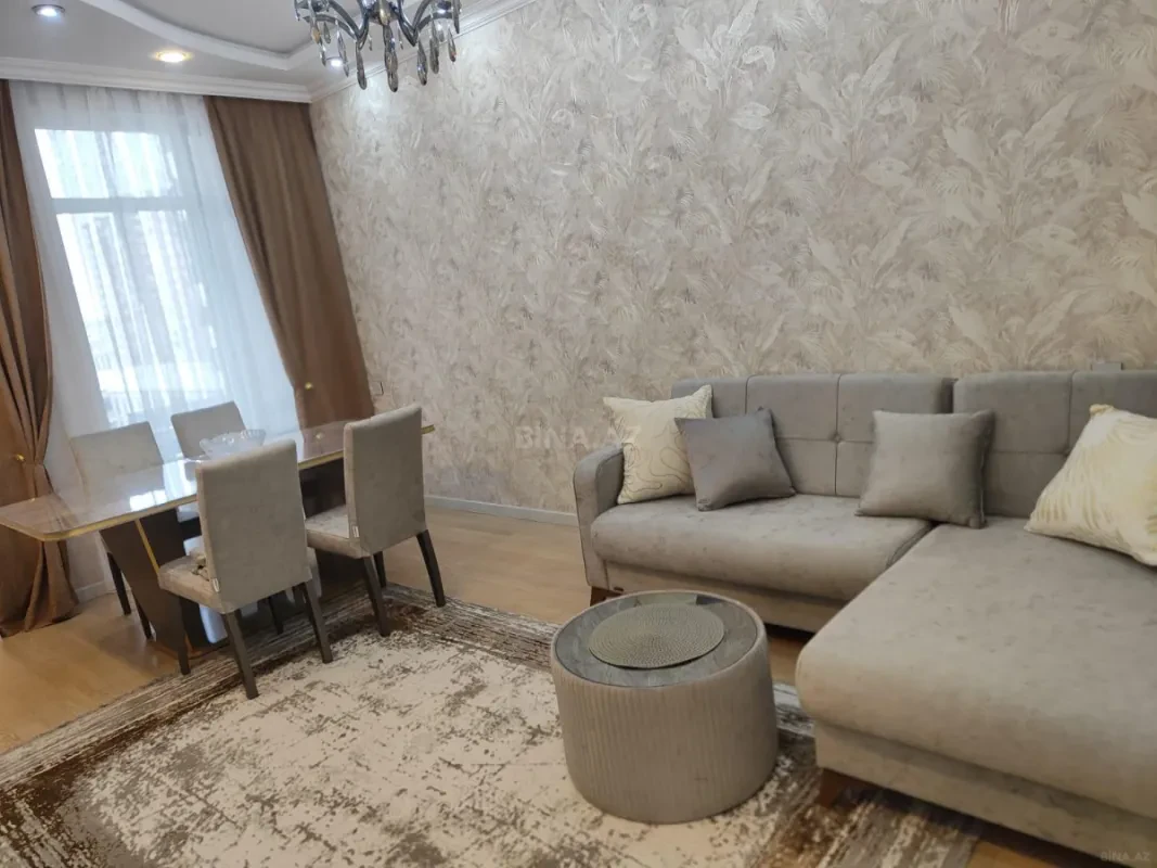 Kirayə verilir 2 otaqlı mənzil 95 m²