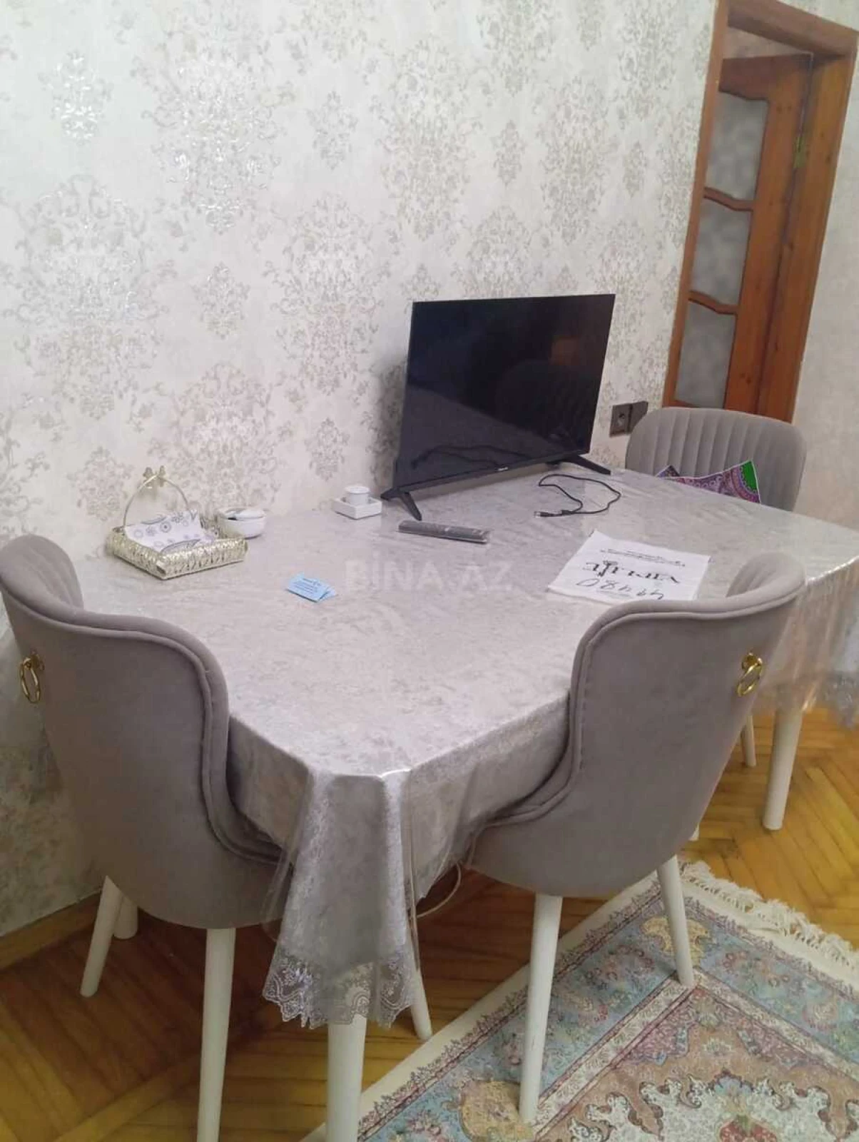 Kirayə verilir 2 otaqlı mənzil 60 m²