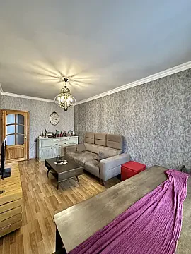Satılır 5 otaqlı mənzil 100 m²