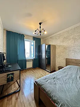 Satılır 5 otaqlı mənzil 100 m²