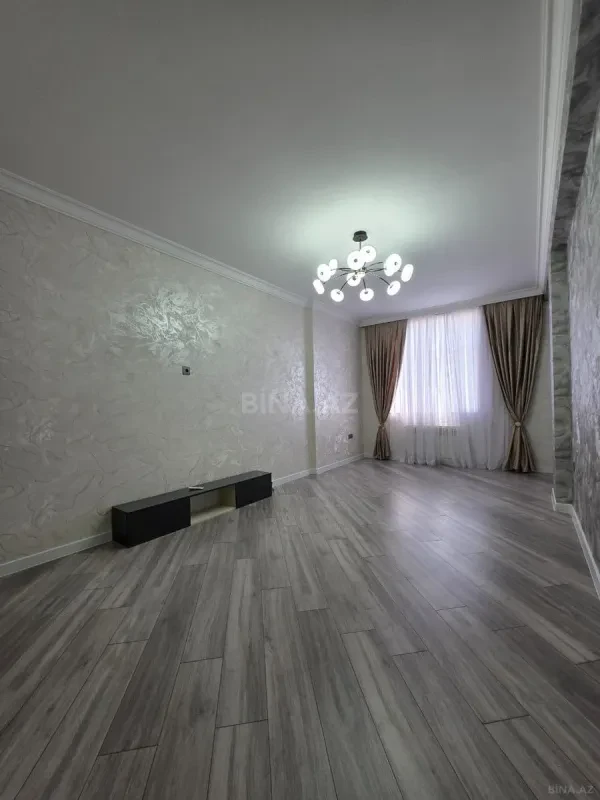 Satılır 2 otaqlı mənzil 92 m²