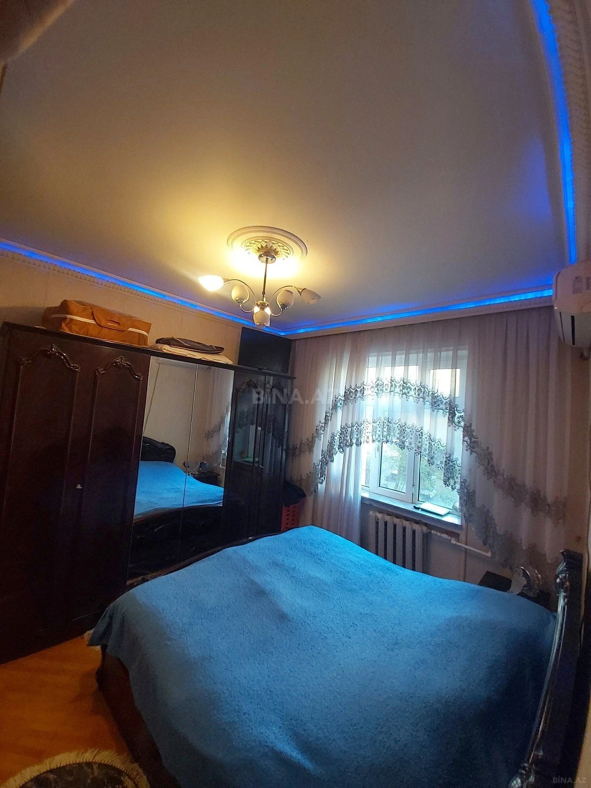 Satılır 2 otaqlı mənzil 60 m²