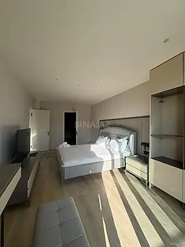 Satılır 2 otaqlı mənzil 101 m²