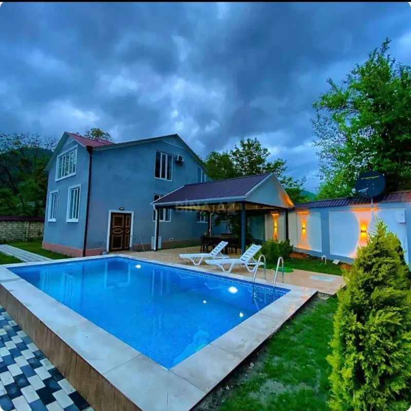 Kirayə verilir 4 otaqlı həyət evi 200 m²
