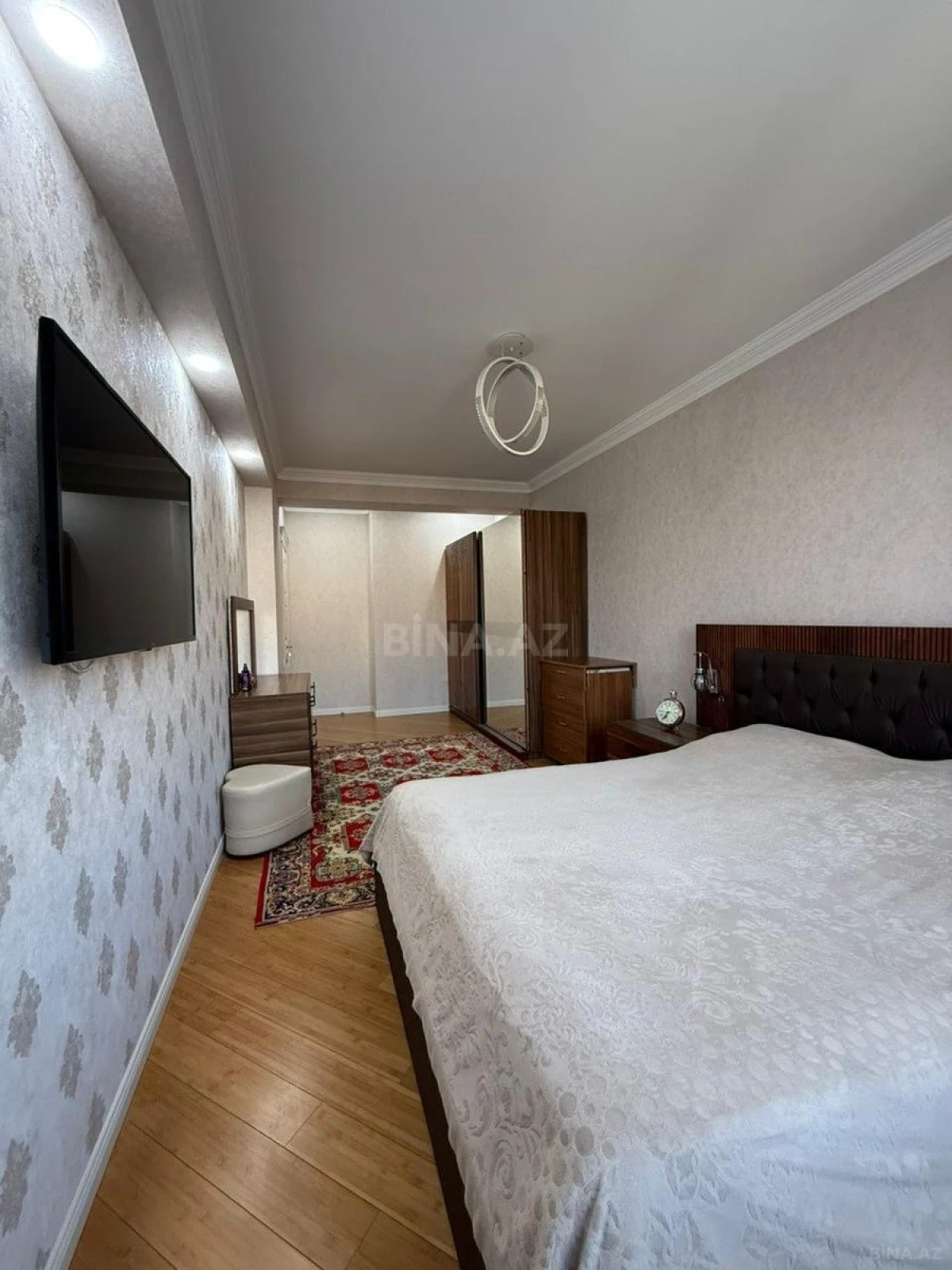 Satılır 2 otaqlı mənzil 88 m²