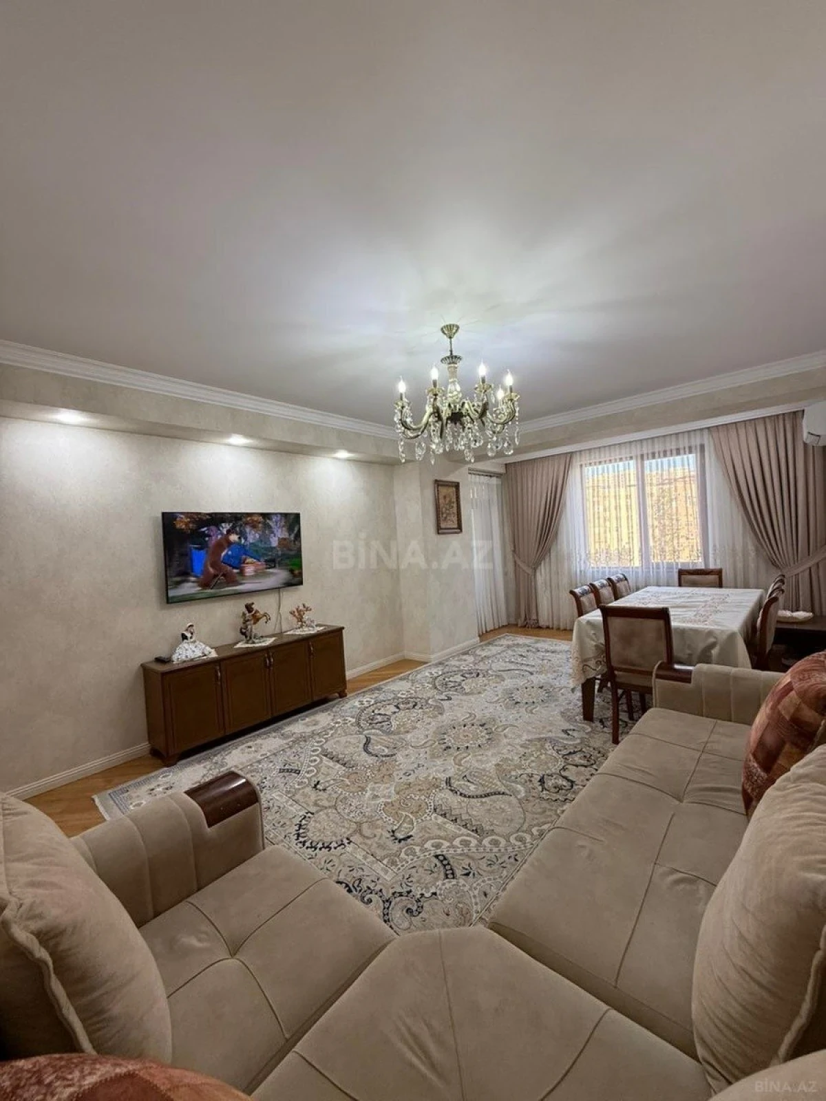Satılır 2 otaqlı mənzil 88 m²