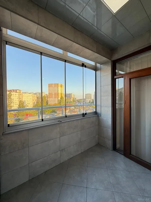 Satılır 2 otaqlı mənzil 88 m²