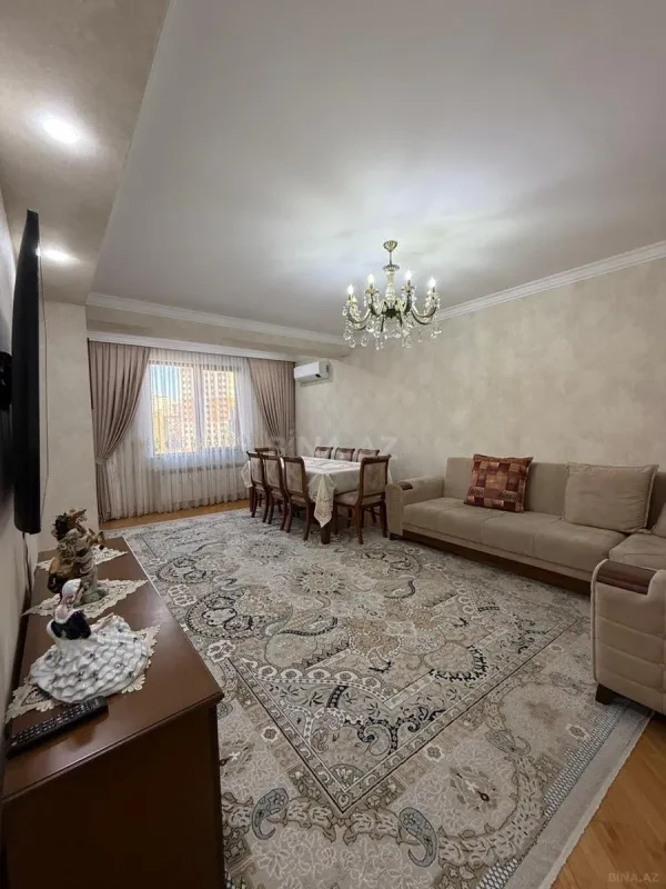 Satılır 2 otaqlı mənzil 88 m²