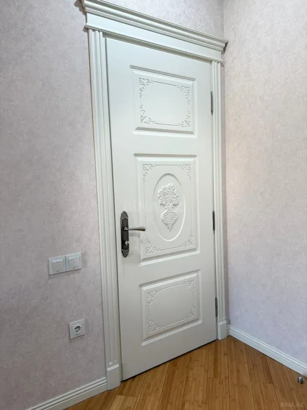 Satılır 2 otaqlı mənzil 88 m²