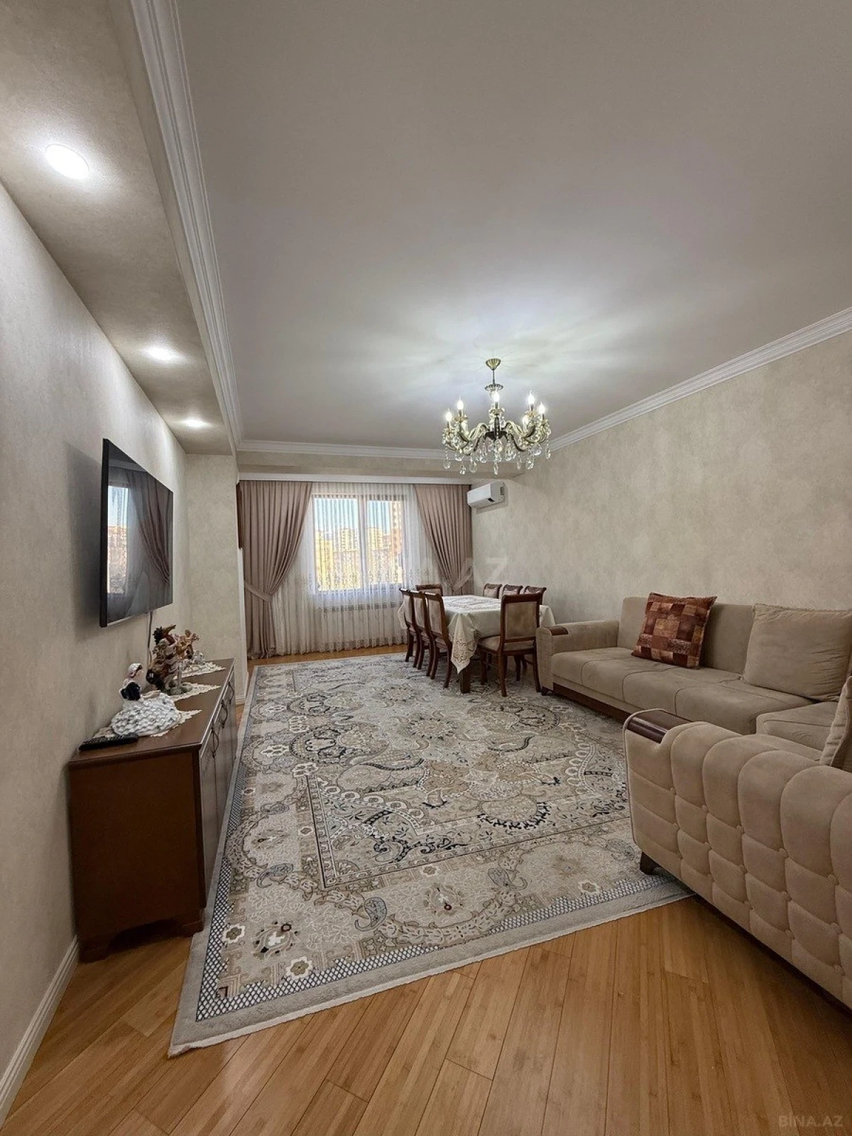 Satılır 2 otaqlı mənzil 88 m²