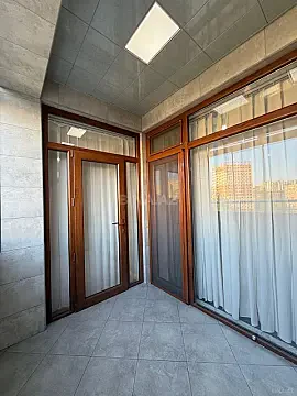 Satılır 2 otaqlı mənzil 88 m²