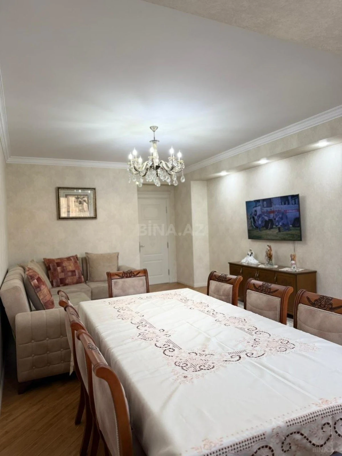 Satılır 2 otaqlı mənzil 88 m²