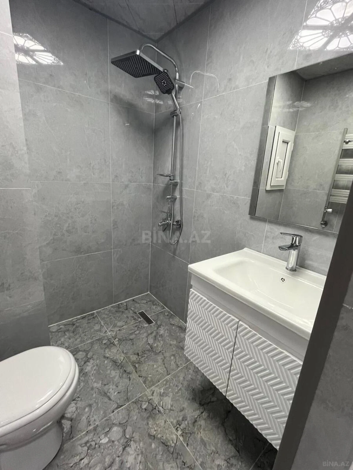 Satılır 2 otaqlı mənzil 58 m²