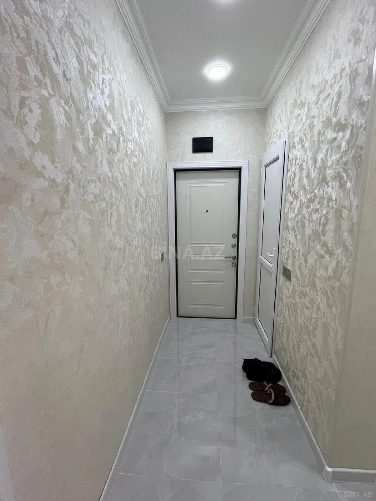 Satılır 2 otaqlı mənzil 58 m²