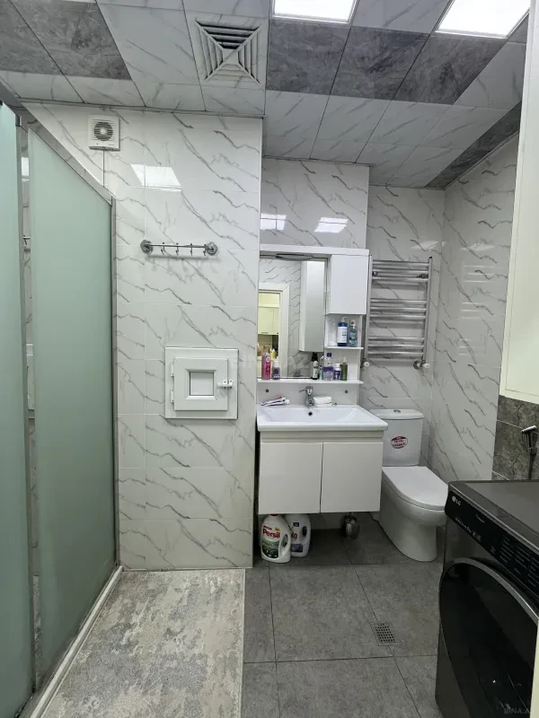 Satılır 2 otaqlı mənzil 63 m²