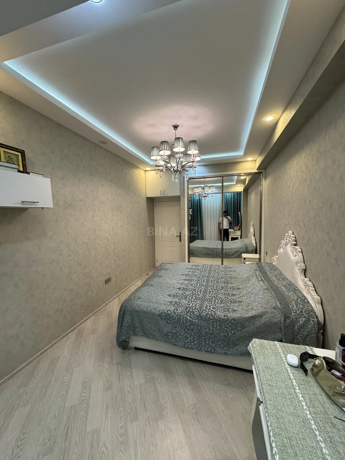 Satılır 2 otaqlı mənzil 63 m²