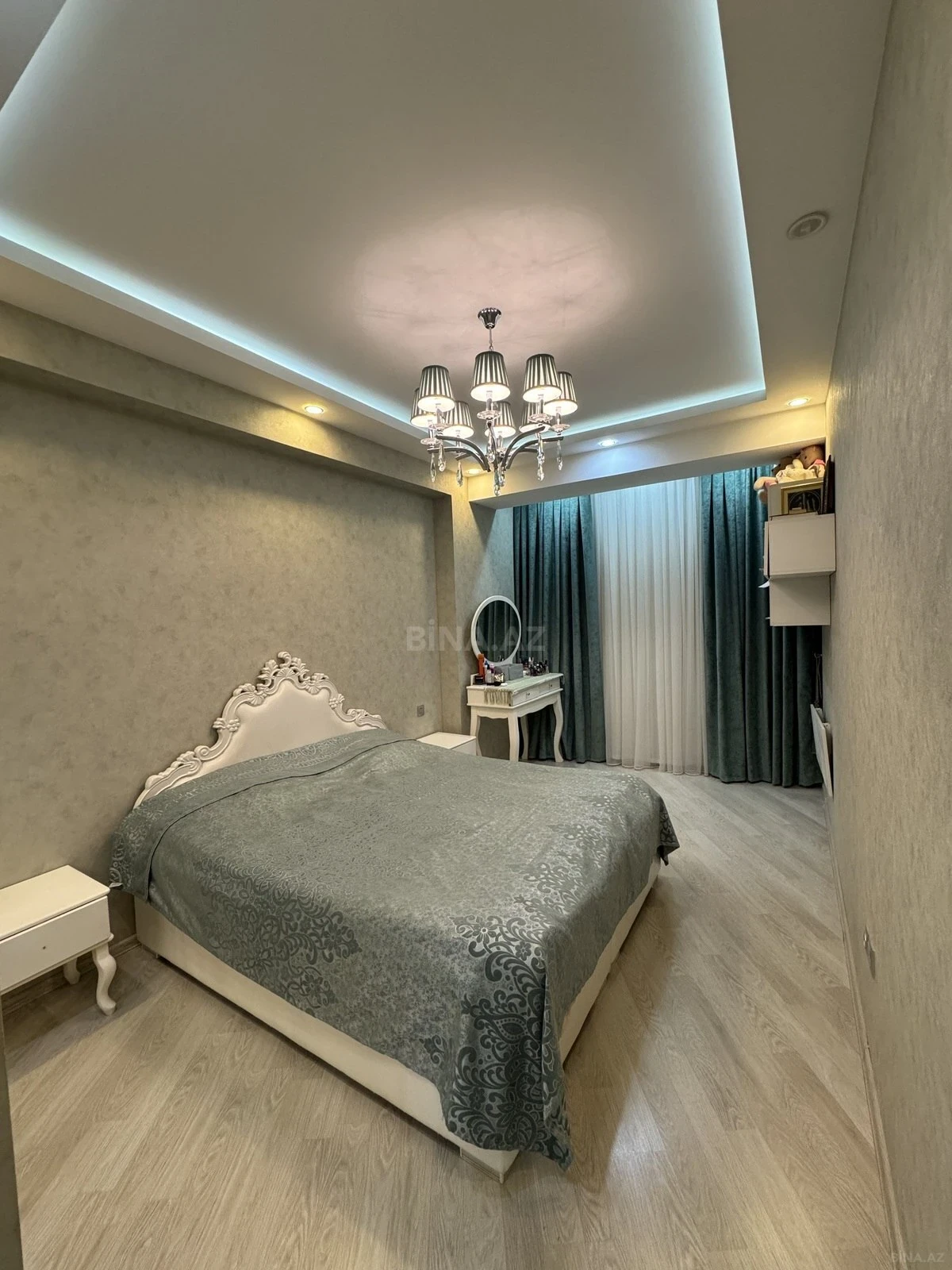 Satılır 2 otaqlı mənzil 63 m²