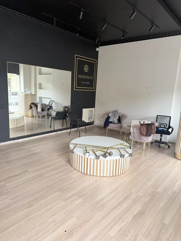 Kirayə verilir 2 otaqlı mənzil 90 m²