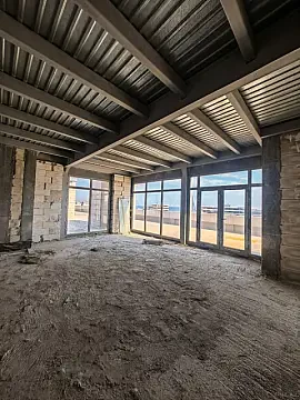 Satılır 10 otaqlı mənzil 755 m²