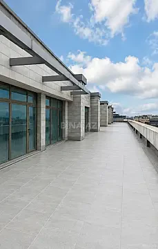 Satılır 10 otaqlı mənzil 755 m²