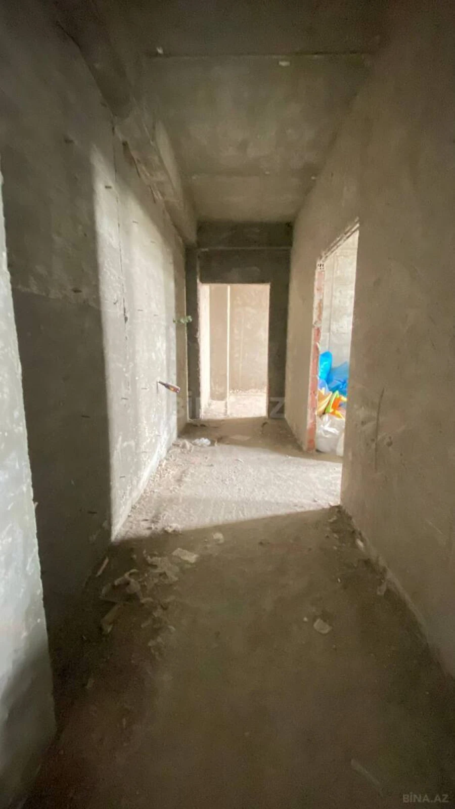 Satılır 2 otaqlı mənzil 99 m²