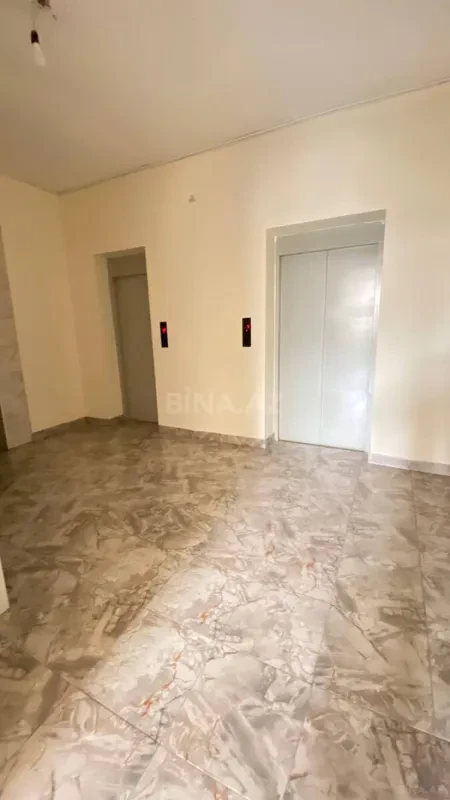 Satılır 2 otaqlı mənzil 99 m²