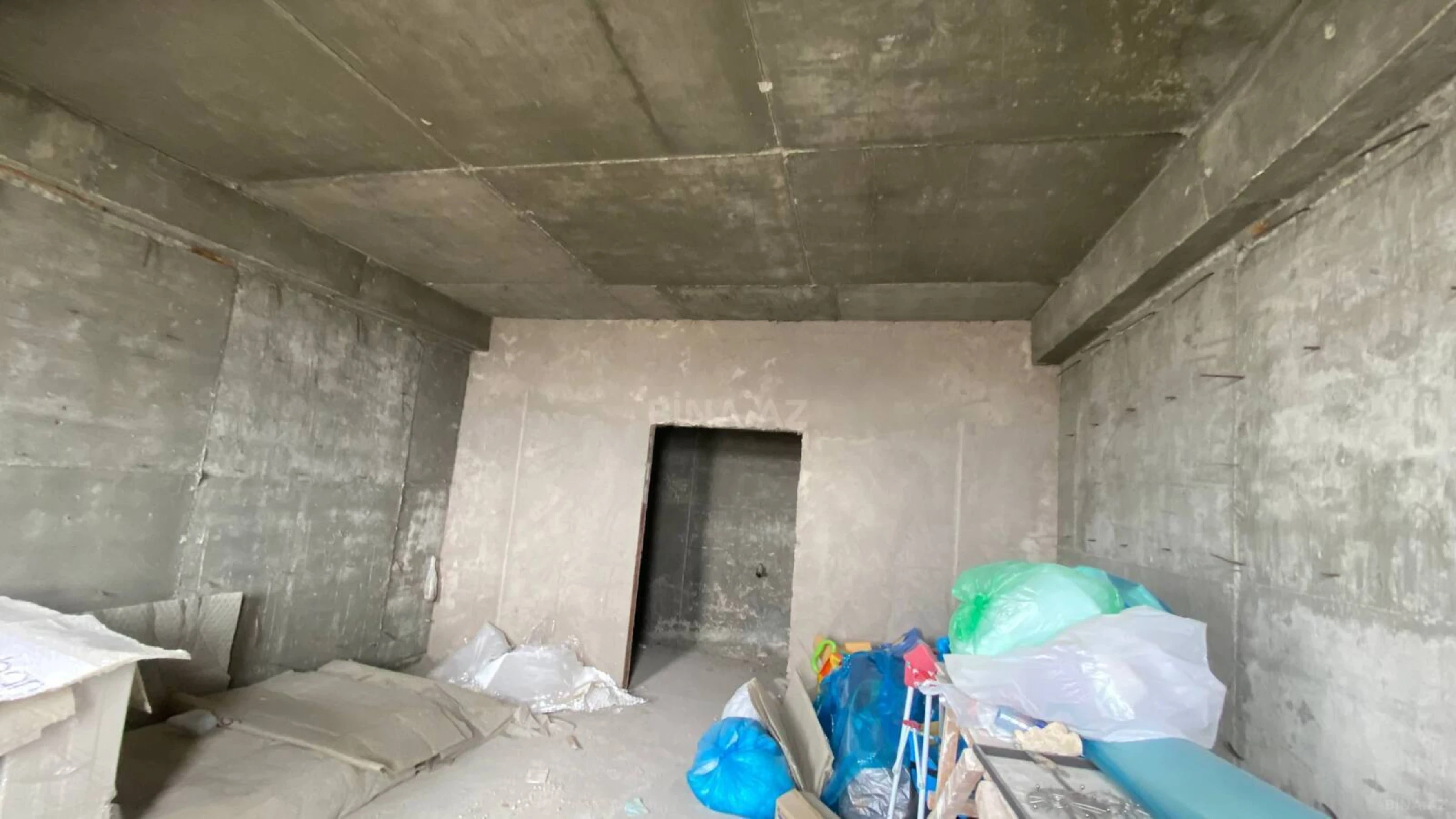 Satılır 2 otaqlı mənzil 99 m²