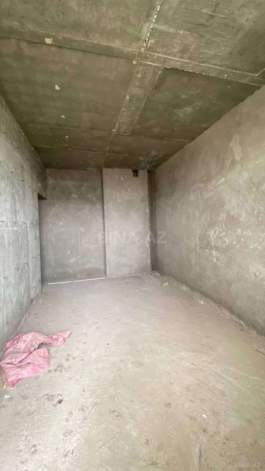 Satılır 2 otaqlı mənzil 99 m²