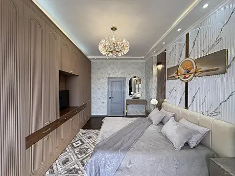 Satılır 3 otaqlı mənzil 106 m²