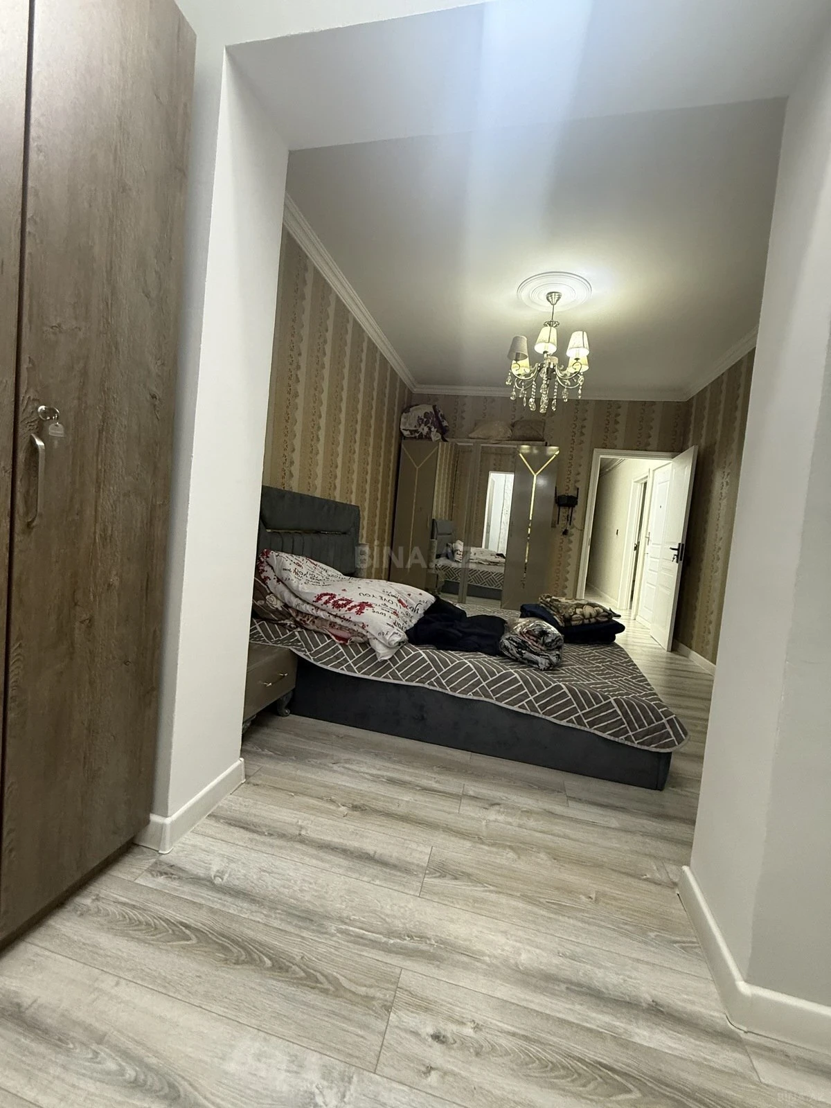 Satılır 2 otaqlı mənzil 65 m²