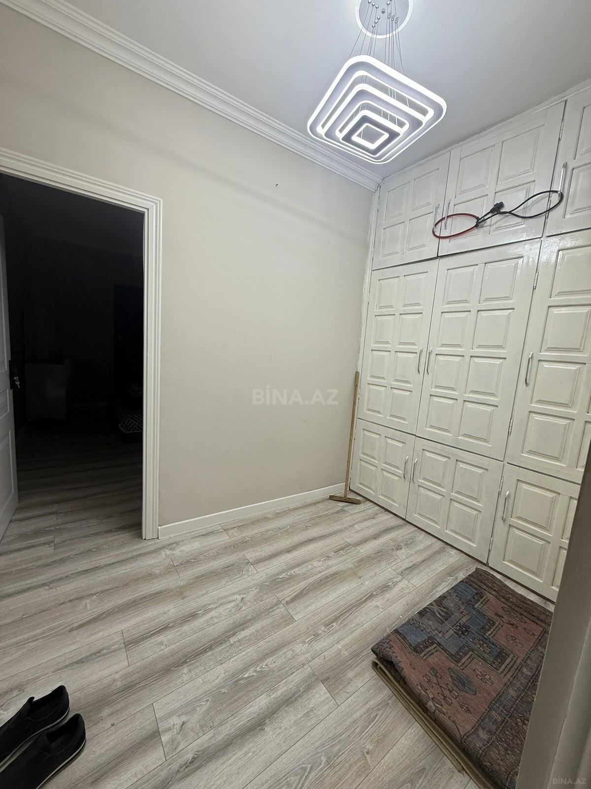 Satılır 2 otaqlı mənzil 65 m²