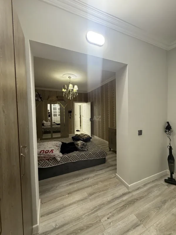 Satılır 2 otaqlı mənzil 65 m²