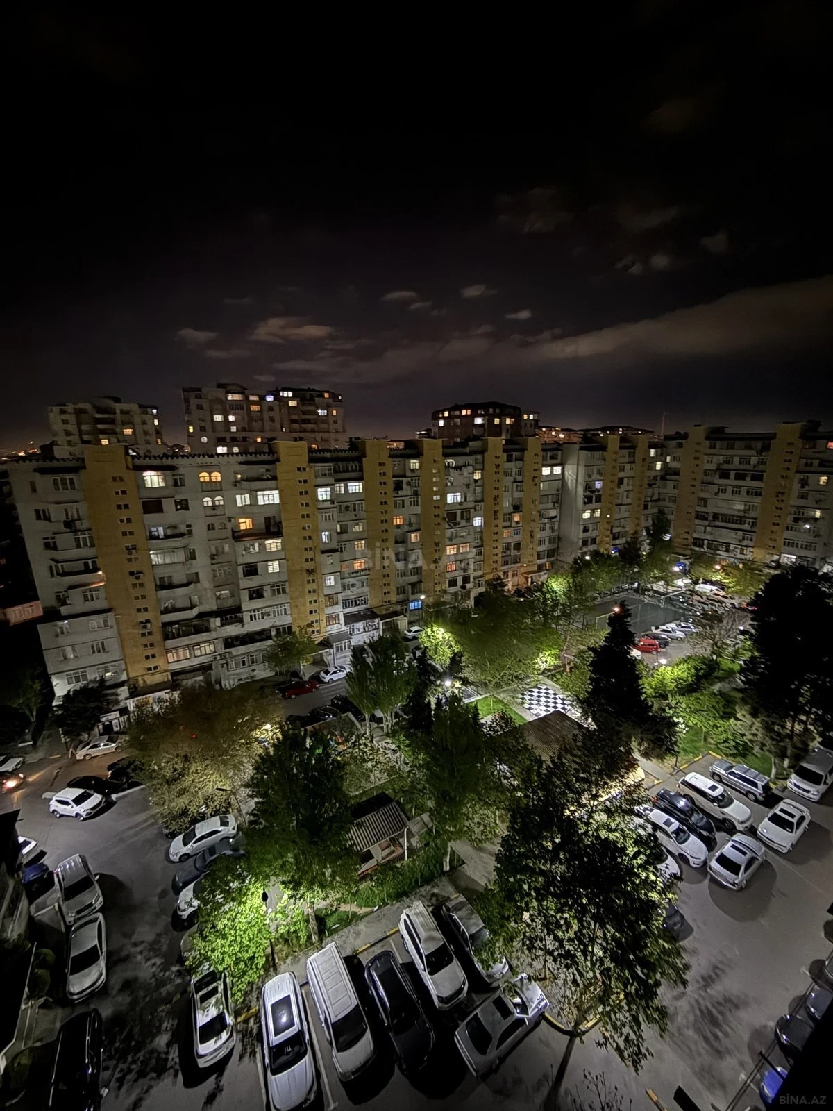Satılır 2 otaqlı mənzil 65 m²