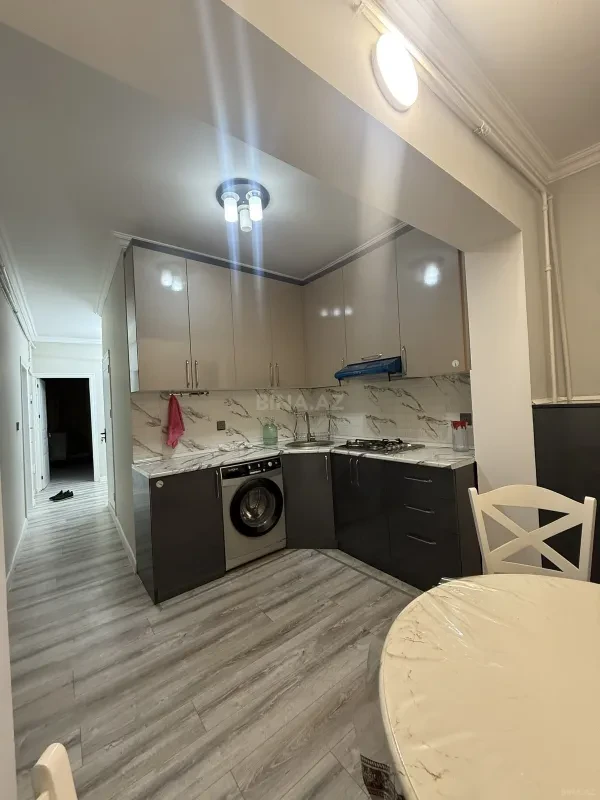 Satılır 2 otaqlı mənzil 65 m²