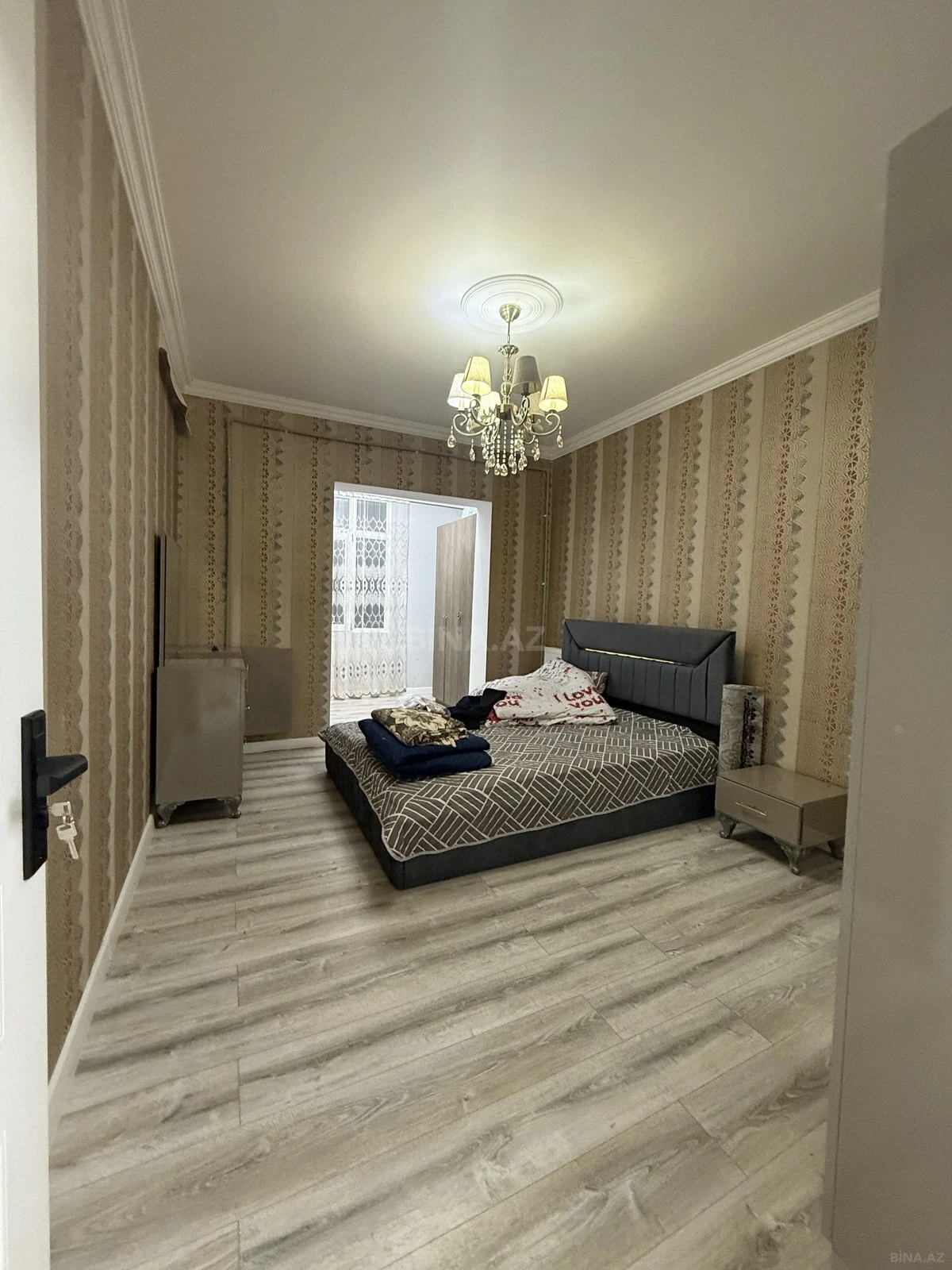 Satılır 2 otaqlı mənzil 65 m²