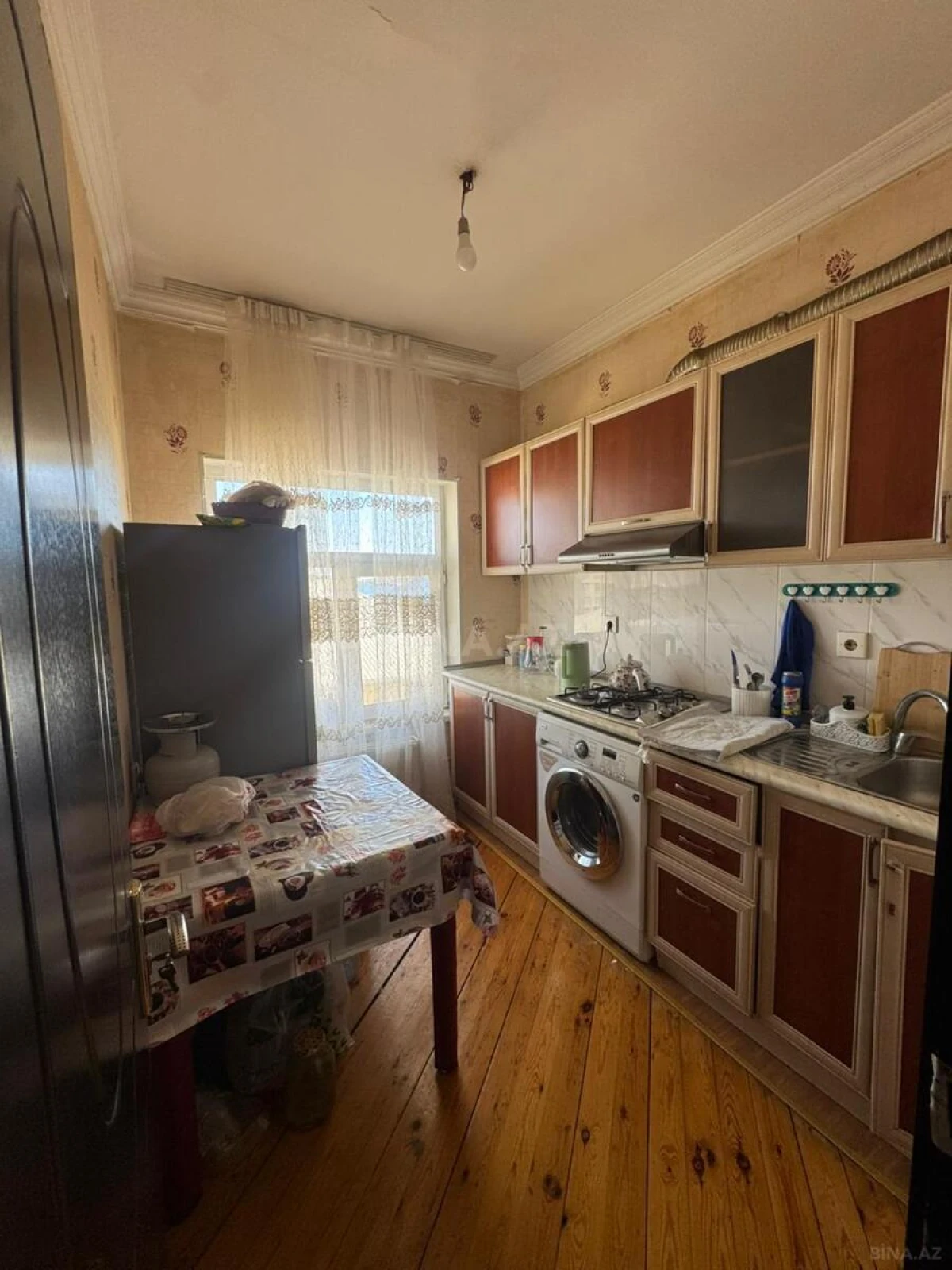 Kirayə verilir 2 otaqlı mənzil 80 m²