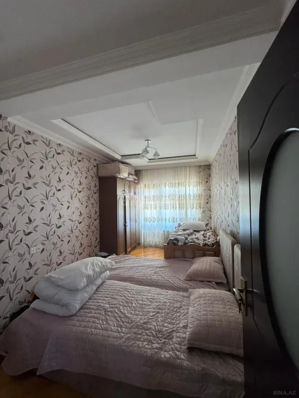 Kirayə verilir 2 otaqlı mənzil 80 m²