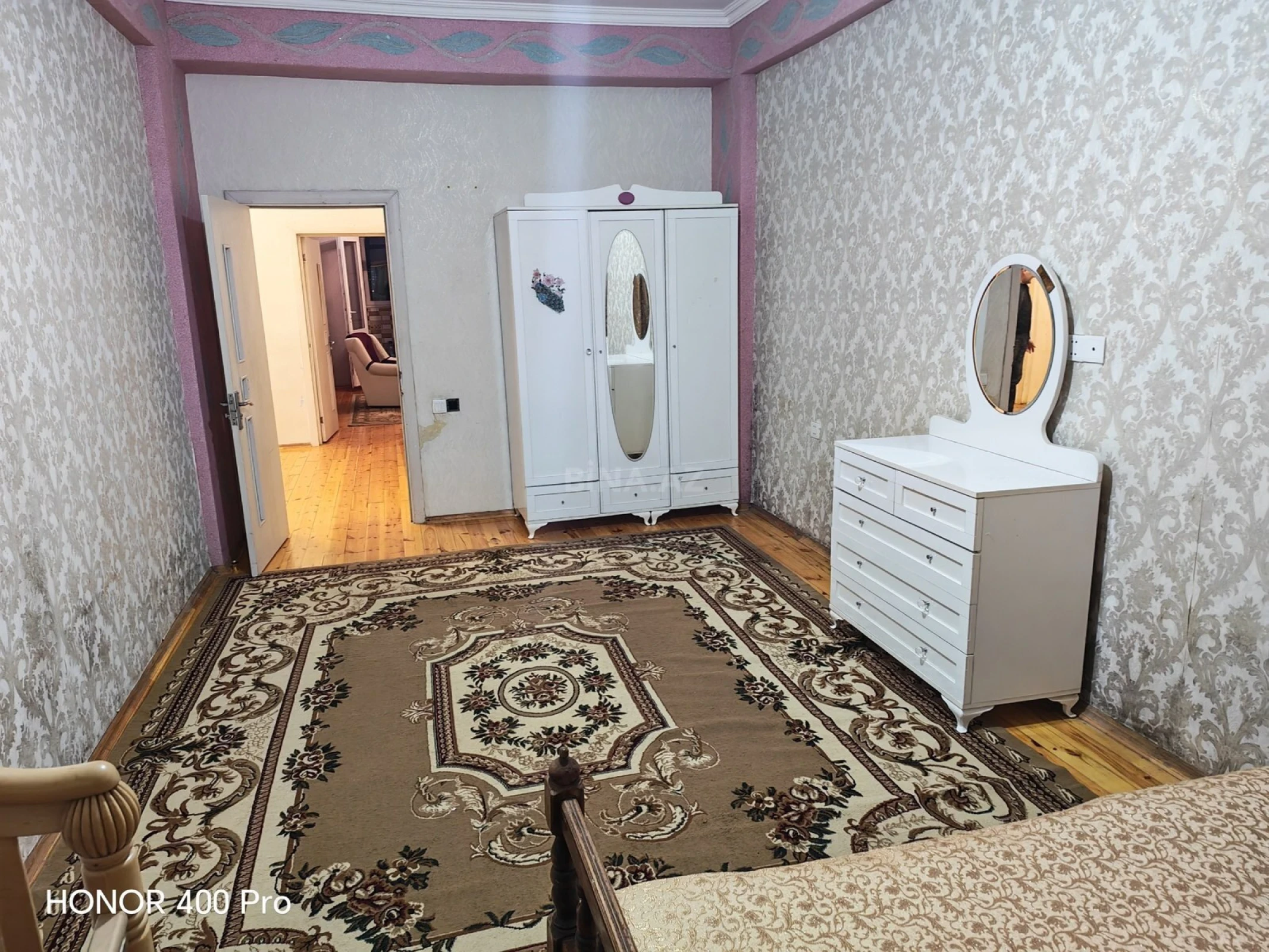Kirayə verilir 2 otaqlı mənzil 70 m²