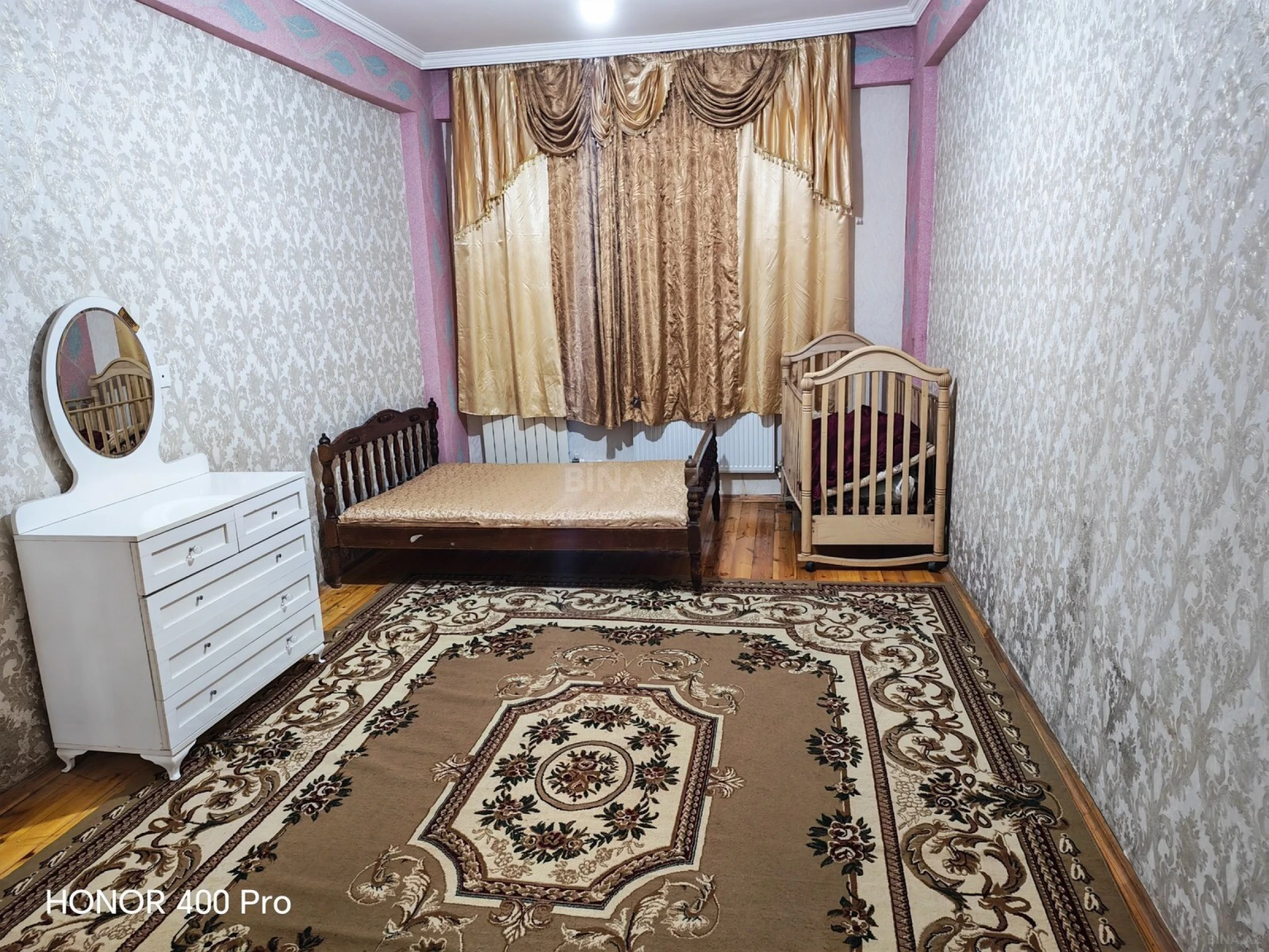 Kirayə verilir 2 otaqlı mənzil 70 m²