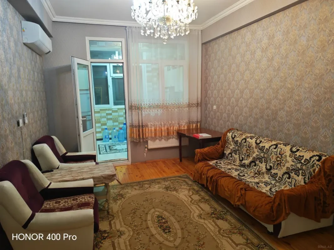 Kirayə verilir 2 otaqlı mənzil 70 m²
