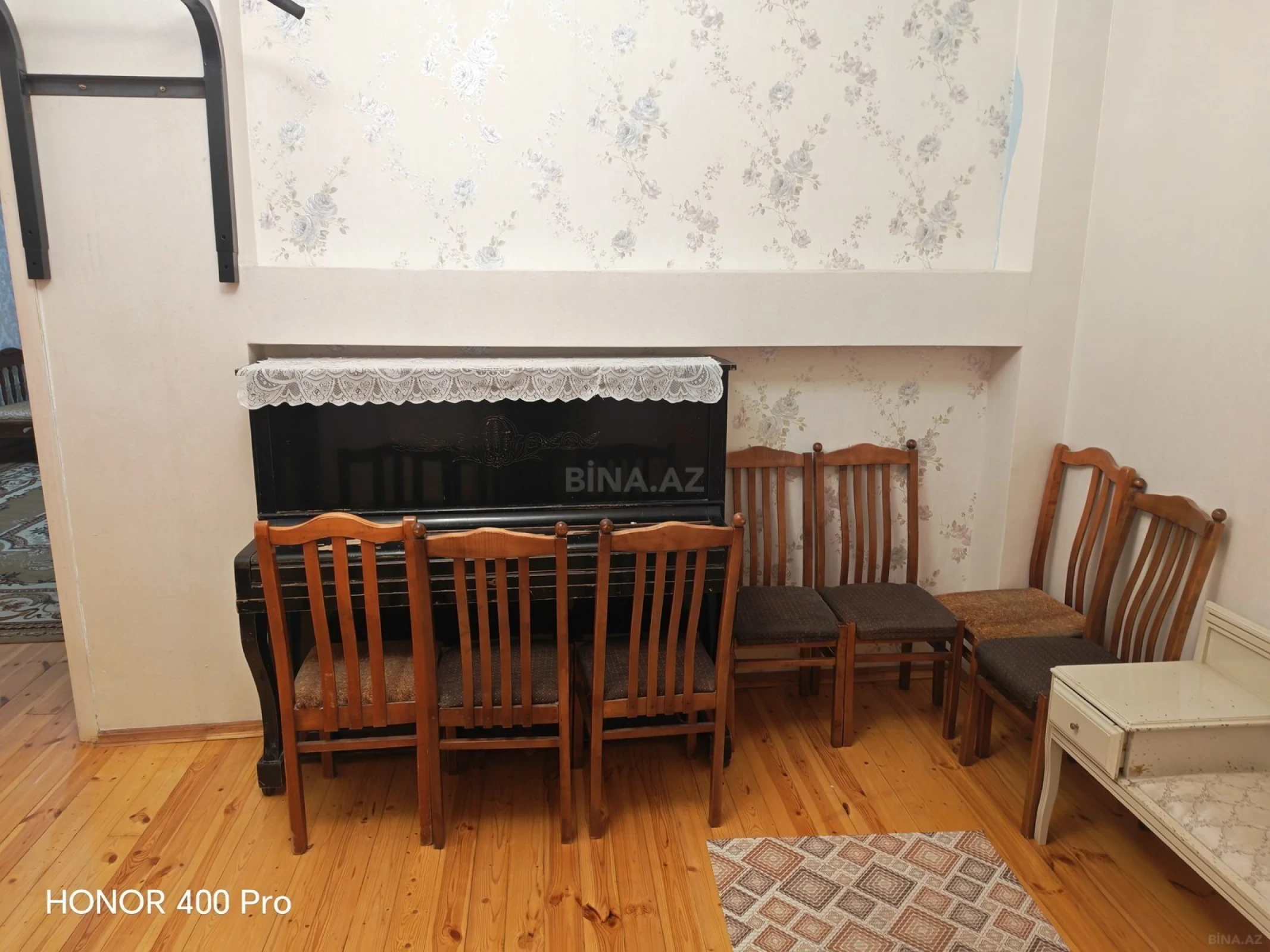 Kirayə verilir 2 otaqlı mənzil 70 m²