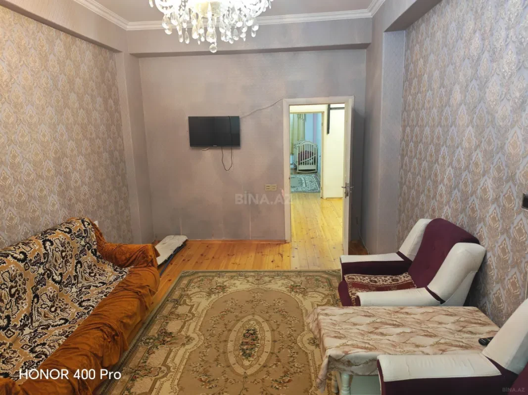Kirayə verilir 2 otaqlı mənzil 70 m²