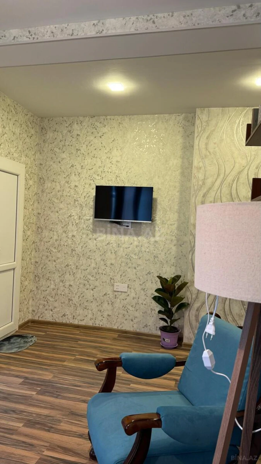 Kirayə verilir 2 otaqlı mənzil 50 m²