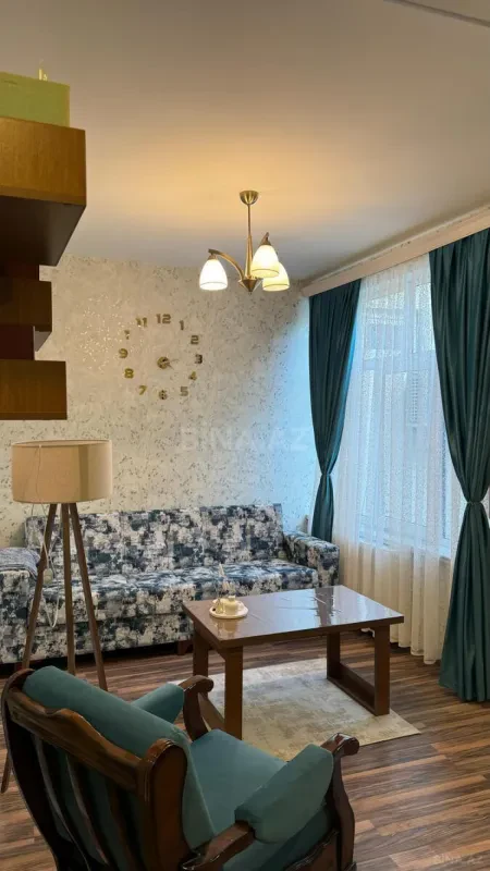 Kirayə verilir 2 otaqlı mənzil 50 m²