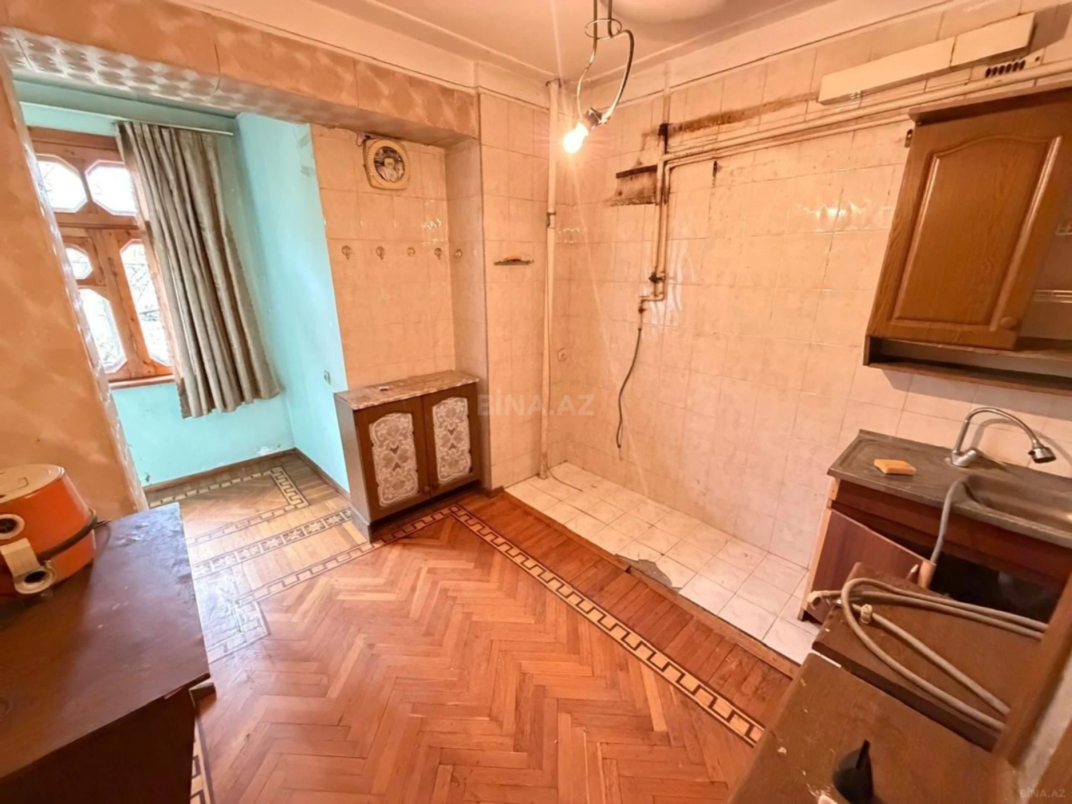 Satılır 4 otaqlı mənzil 80 m²