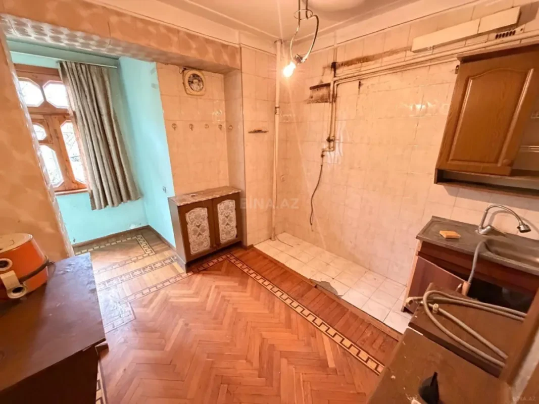 Satılır 4 otaqlı mənzil 80 m²