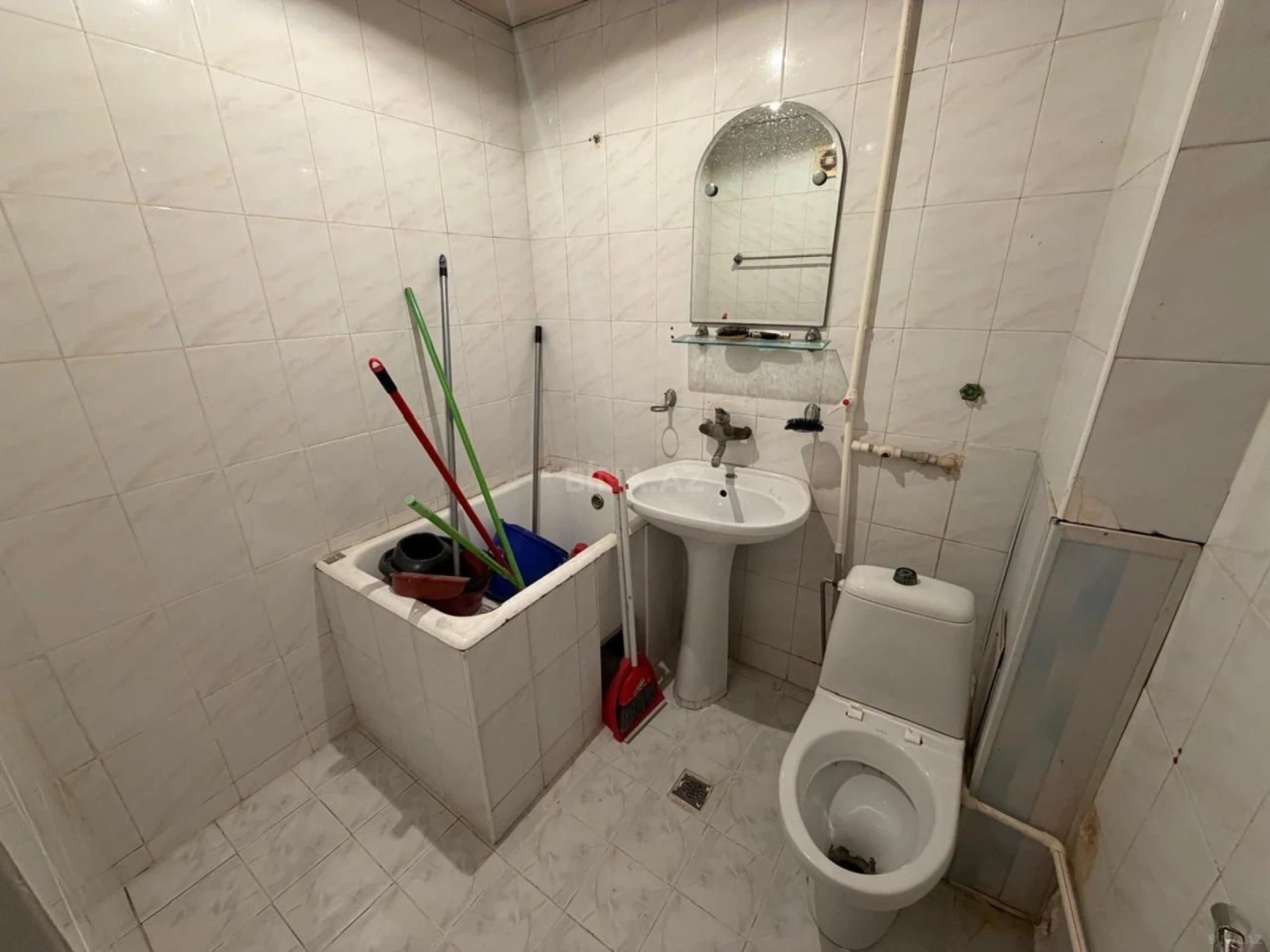 Satılır 4 otaqlı mənzil 80 m²